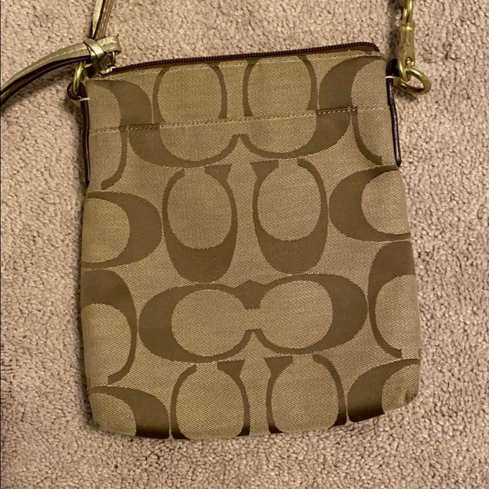 Coach Side Bag - Picture 3 of 6